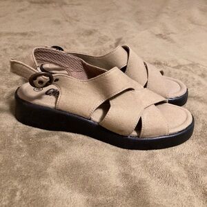 NWOT Coasters Vintage 80s Sandals Canvas Tan Size 8M